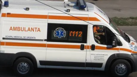 Doi vrânceni, răniți într-un accident în Neamț