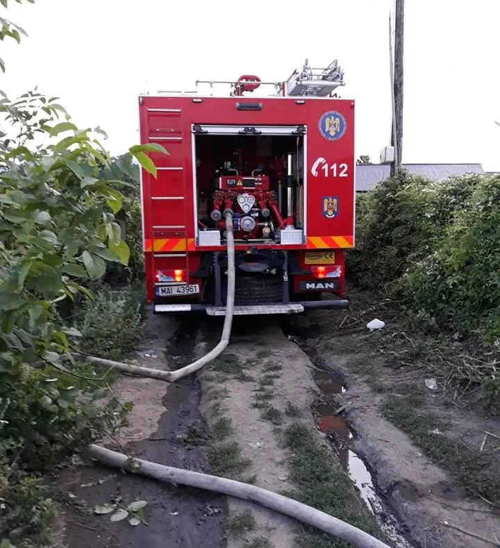 ULTIMA ORĂ  Arde o miriște la Mândrești