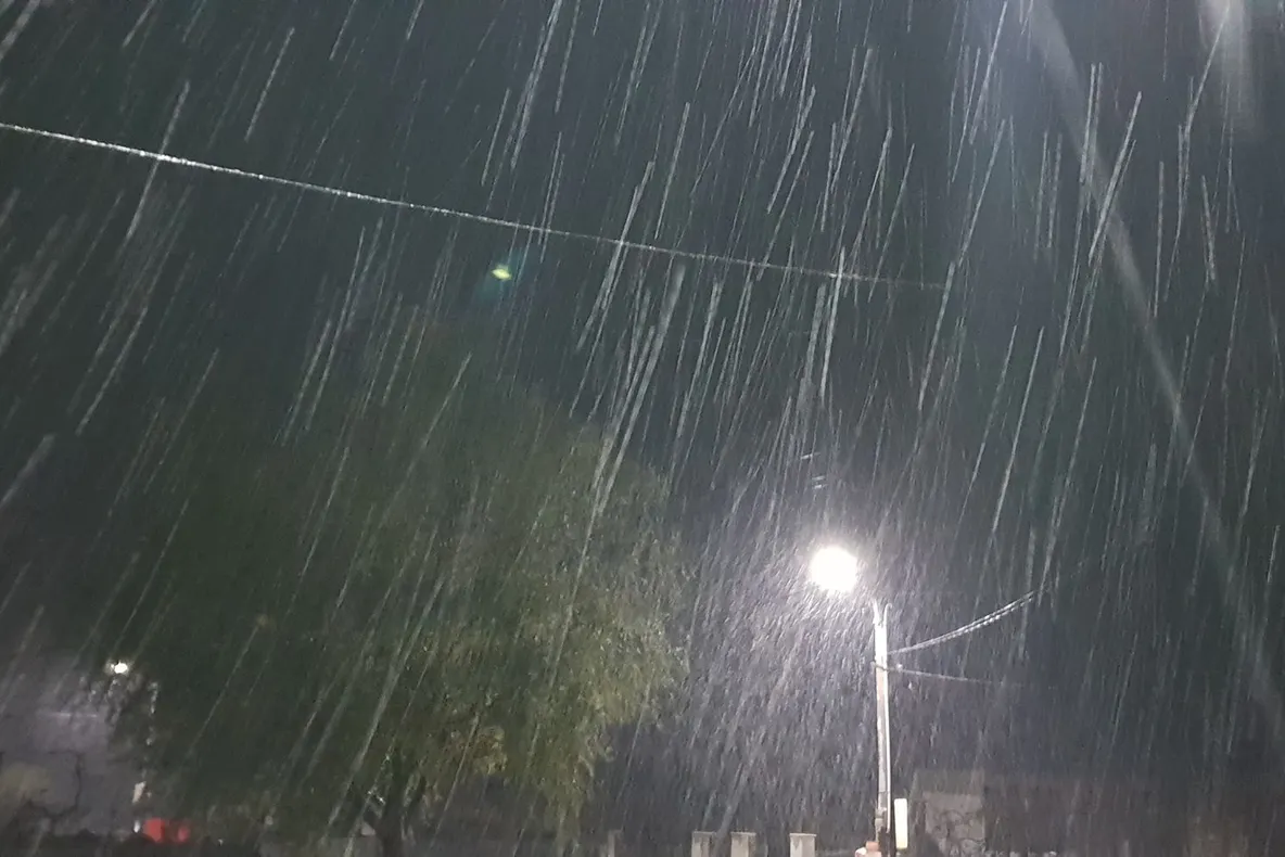 Prima ninsoare din acest an, la Tulnici