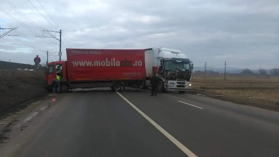 ULTIMA ORĂ VIDEO Traficul e blocat în zona Haret, din cauza accidentului