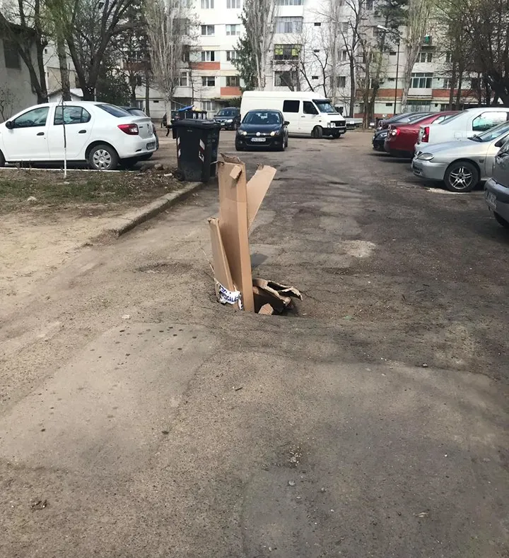 Domnule primar Misăilă, strada asta tot Iohannis neortodoxul v-a împiedicat să o reparați?