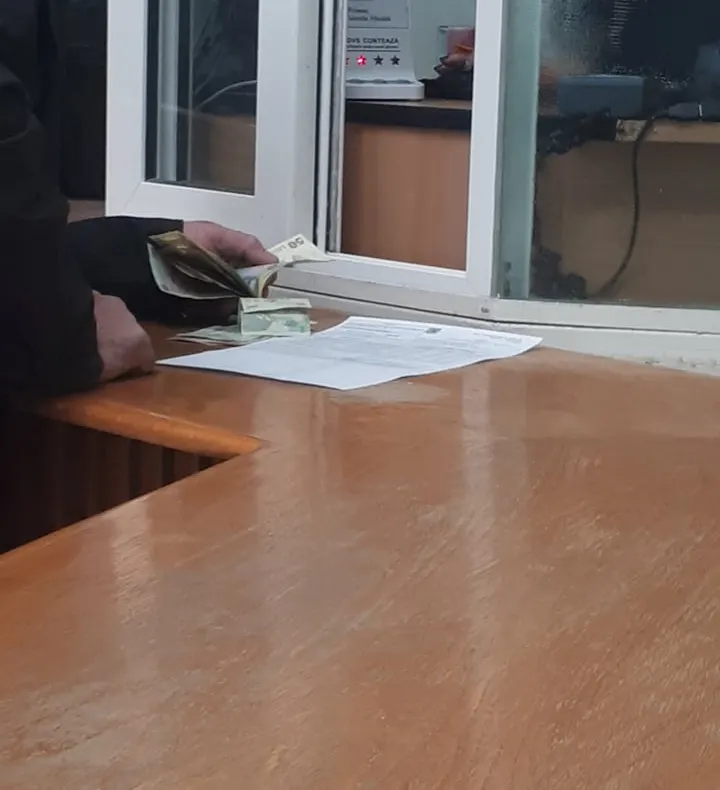 Hilar: angajații Primăriei Focșani își fac singuri evaluările, în locul cetățenilor