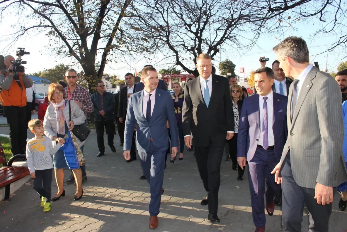 Fieful lui Oprișan pierde orașele Vrancei. Iohannis a câștigat la scor orașele vrâncene, mai puțin Mărășeștiul