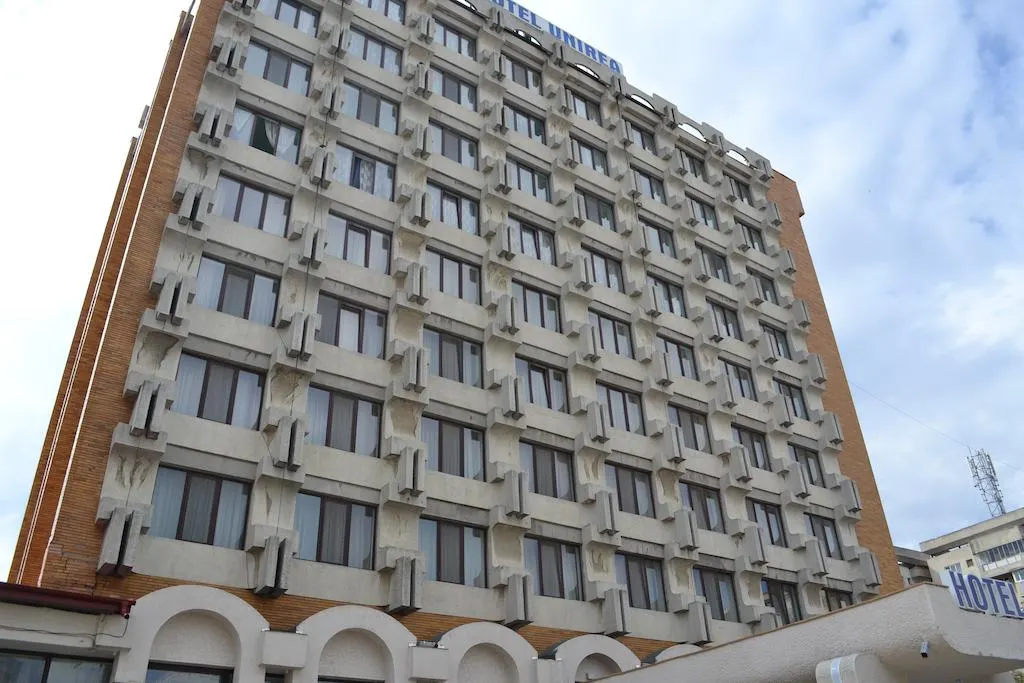 ULTIMA ORĂ Angajat DSP rupt de beat, în "control" la un centru de carantină din Focșani