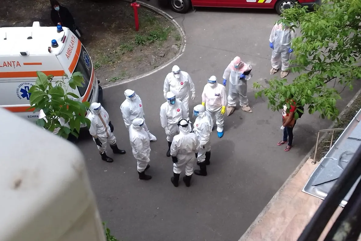 VIDEO Focar de COVID19 printre srilankezii angajați la o fabrică de confecții din Focșani