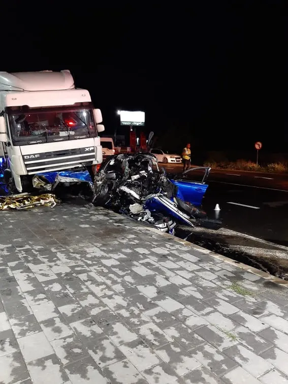 Cine sunt tinerii care au murit în accidentul de azi noapte, de pe centura Focșaniului