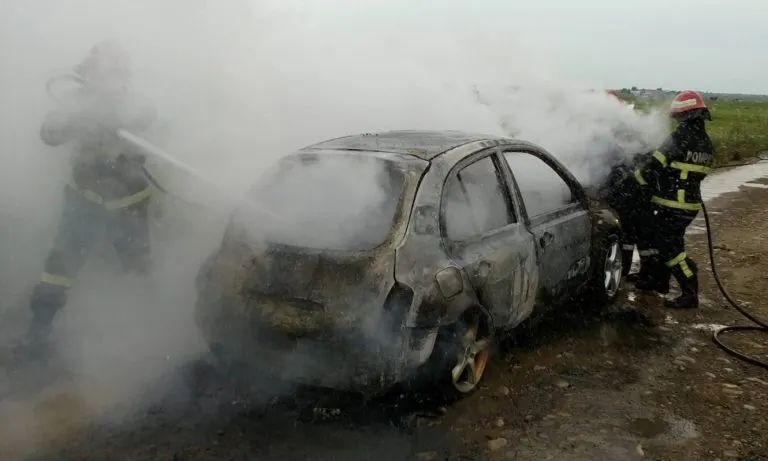ULTIMA ORĂ Mașini incendiate intenționat, la Urechești