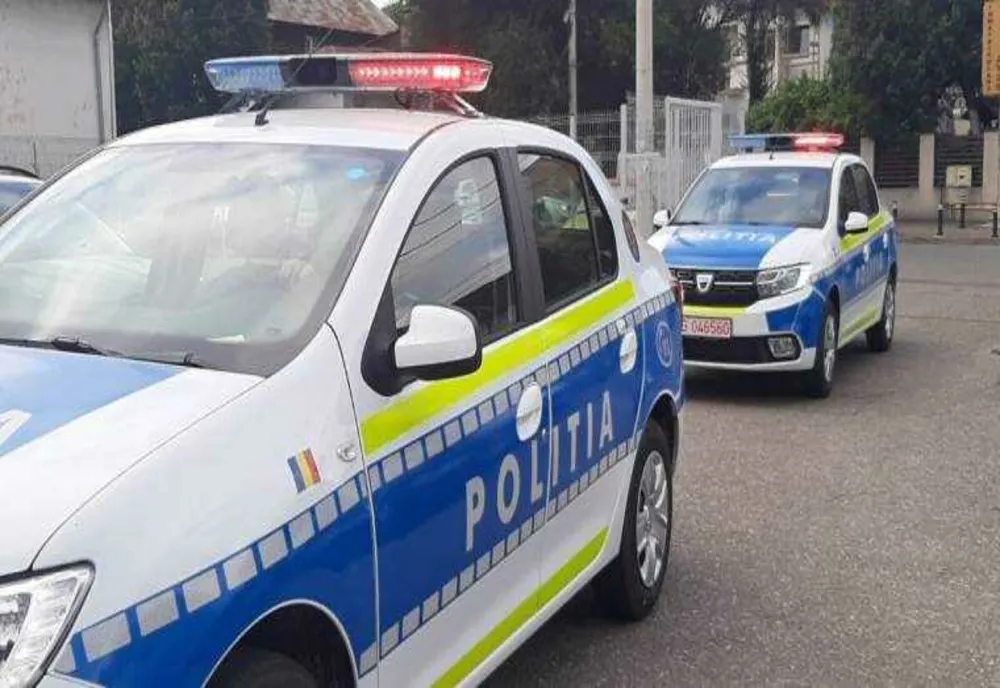 BĂRBAT REȚINUT DUPĂ CE ȘI-A AMENINȚAT FAMILIA CU UN OBIECT TĂIETOR