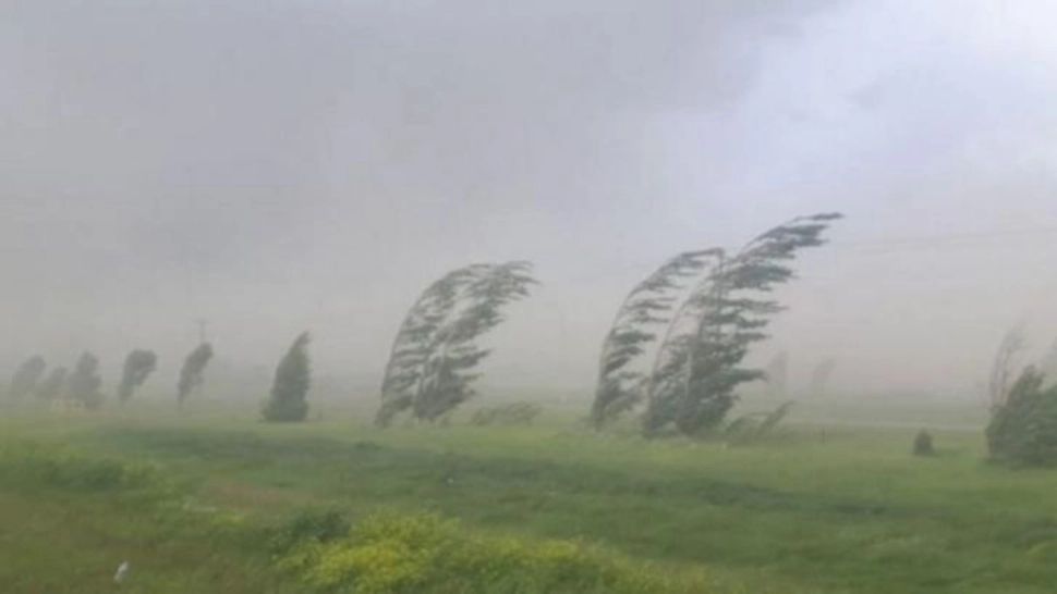 Weekend cu vreme rece, vânt și precipitații abundente