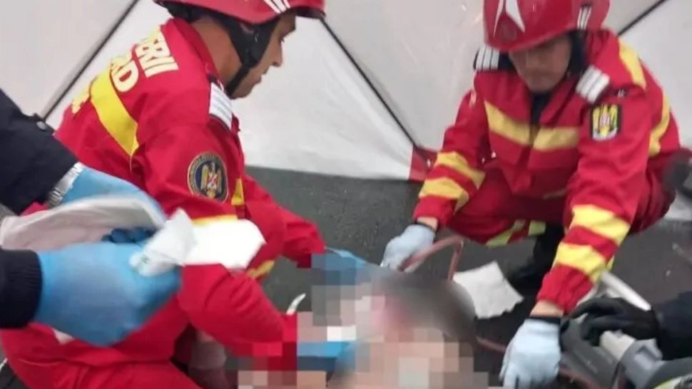 Trei copii au fost răniți într-un accident rutier produs aseară