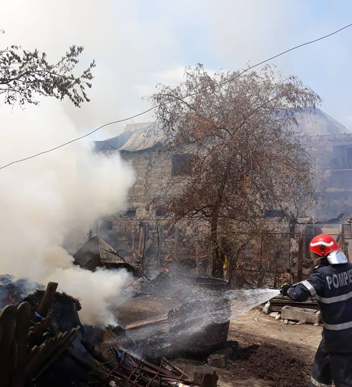 ULTIMA ORĂ  Incendiu în comuna Corbița