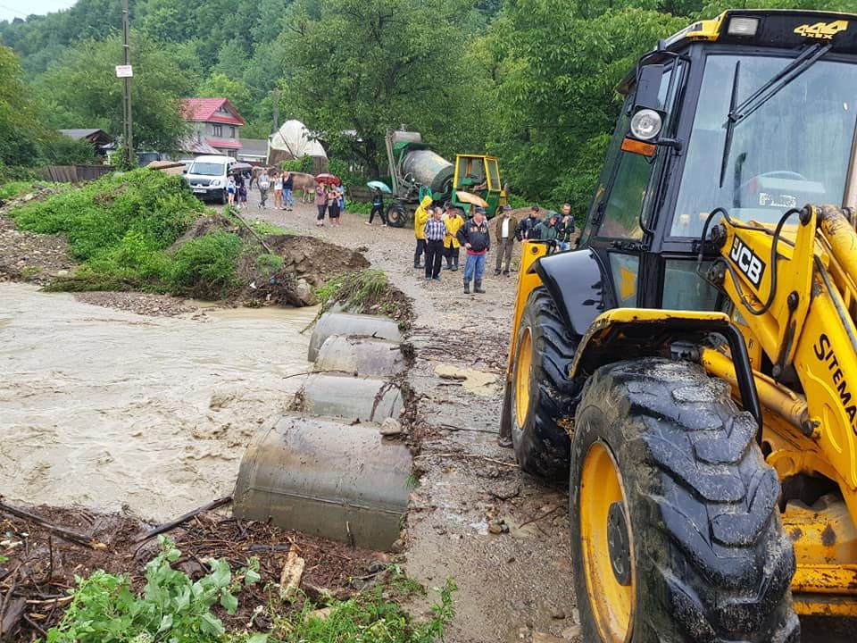 Atenție! Cursurile mici de apă pot provoca inundații