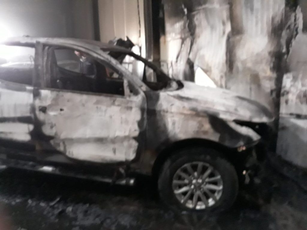 FOTO  Alertă: 4 autoturisme distruse de incendii, în Vrancea