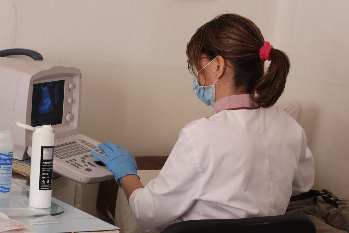 Primarii din Covasna caută disperați medici de familie, pentru două comune. Oferă locuință de serviciu