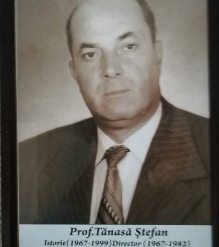 A murit fostul director al Colegiului Național Emil Botta din Adjud, Ștefan Tănasă