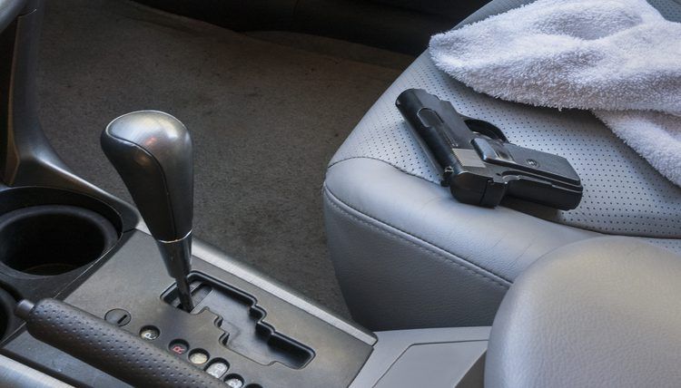 ULTIMA ORĂ Împușcături între interlopi, din mașini, în centrul Focșaniului