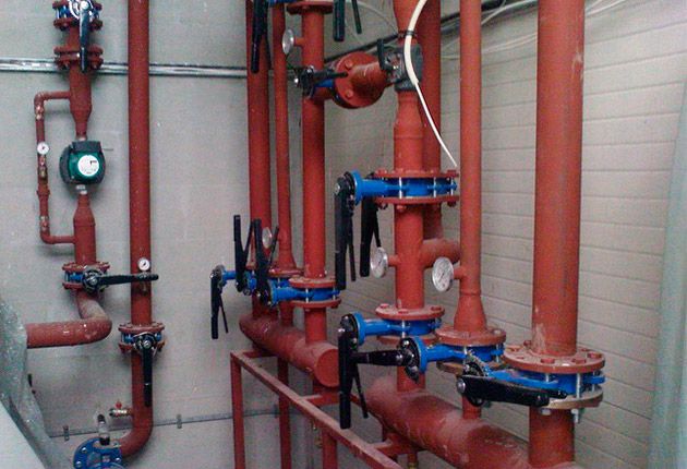 ENET a mințit focșănenii: nu mai furnizează apă caldă pentru că s-a sistat alimentarea cu gaze. Cauza: datoriile mari la compania de gaze