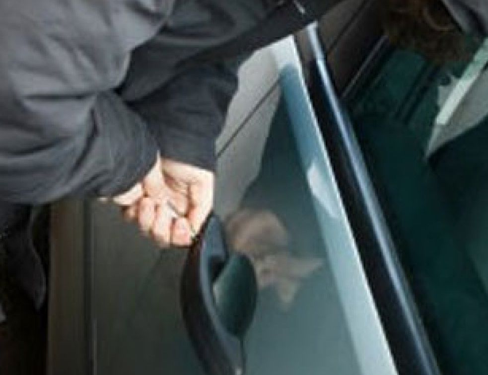 ULTIMA ORĂ   Adolescenți anchetați pentru furturi din autoturisme