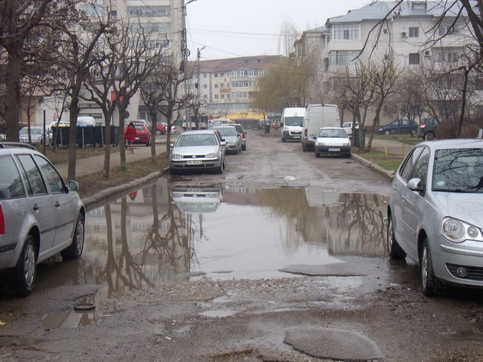 Primarul se schimbă, promisiunile rămân la fel. Străzile promise de Misăilă au fost ”asfaltate” și acum 3 ani