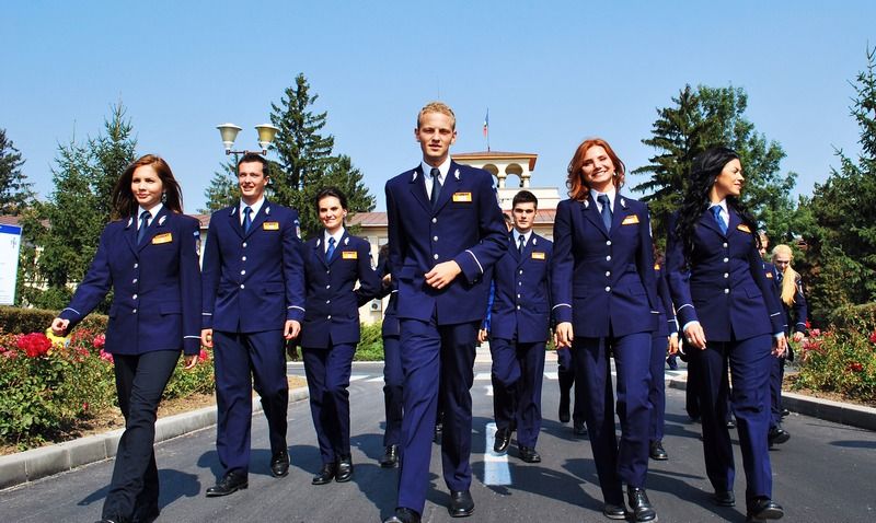 Încep înscrierile la școlile de ofițeri și subofițeri ale Ministerului de Interne și Ministerului Apărării