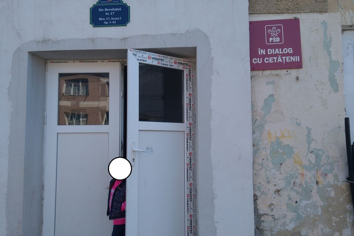 VIDEO Facturi de 2200 de lei pentru curentul pe două luni la garsonierele sociale din Revoluției - Focșani