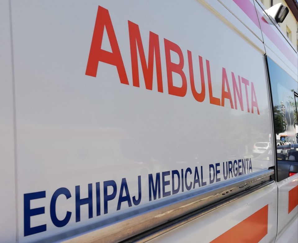 un bărbat beat a sunat la 112 și a spus că a fost bătut de un polițist. S-a ales cu dosar penal