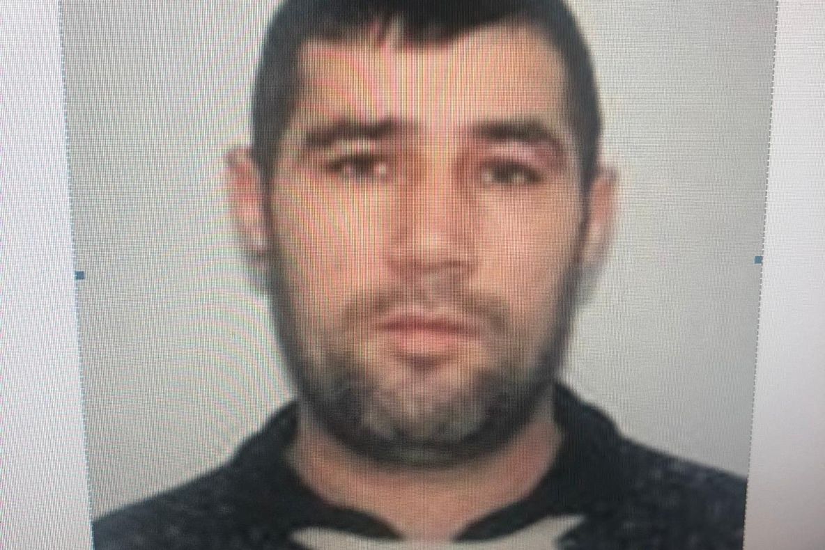 ULTIMA ORĂ   Deținutul evadat fusese condamnat pentru omor calificat. Era în regim deschis și se afla la muncă la Golești