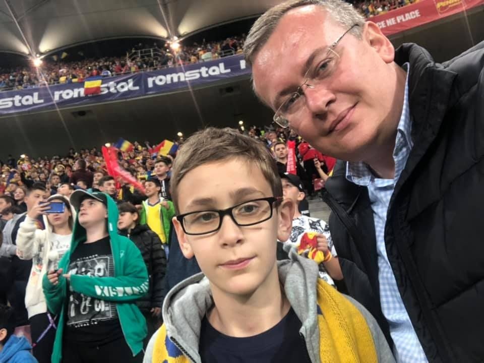 Și primarul din Panciu s-a dat însoțitor al copiilor și a fost în tribune la meciul de aseară