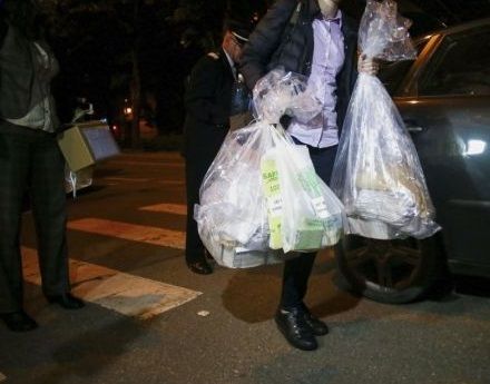 ULTIMA ORĂ Un autoturism plin cu procese verbale de la vot s-a izbit de o căruță