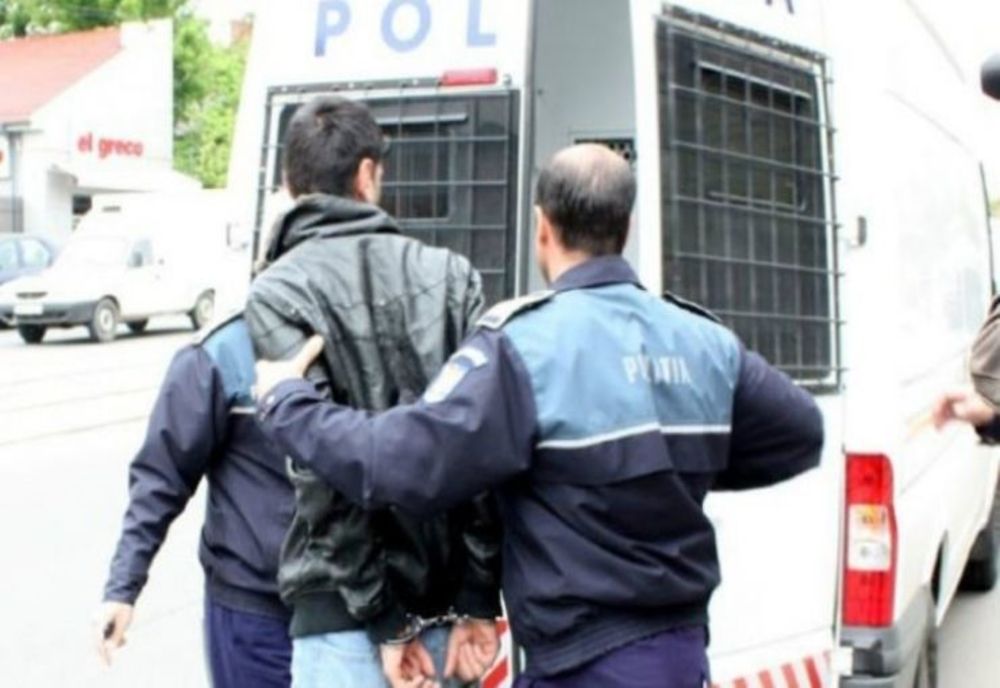 Metoda "Accidentul" încă funcţionează! 5 suspecţi au fost prinşi de poliţiştii clujeni