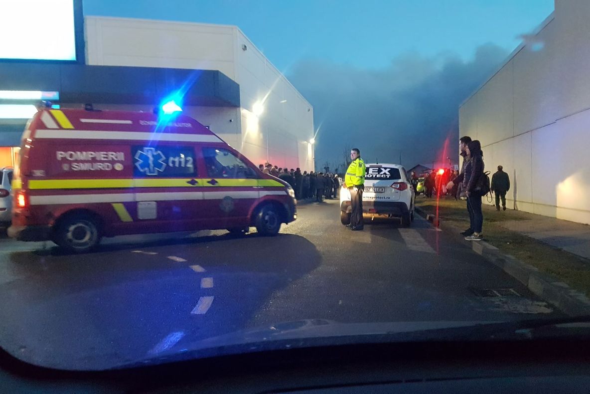 VIDEO Incendiu puternic în zona Kaufland - Brăilei, din Focșani