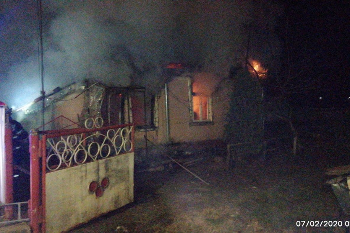 ULTIMA ORĂ Incendiu la Popești, o bătrână a suferit arsuri