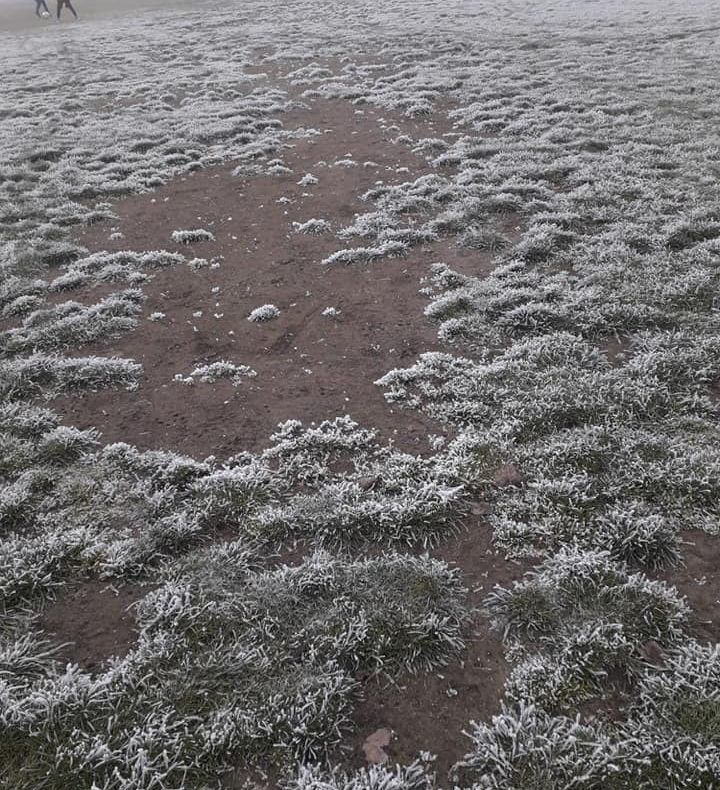 REVOLTĂTOR: Terenul de antrenament pentru micii sportivi din Focșani arată ca un câmp de luptă