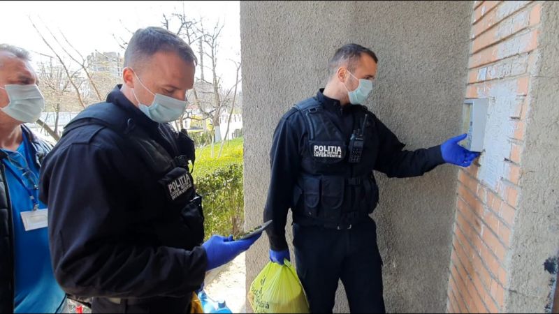 Polițiștii vrânceni au amendat 9 persoane care nu au respectat izolarea