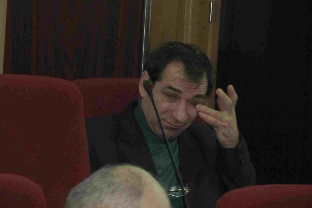 Afaceri de pandemie: asigurări de viață din bani publici pentru angajații Primăriei Tătăranu