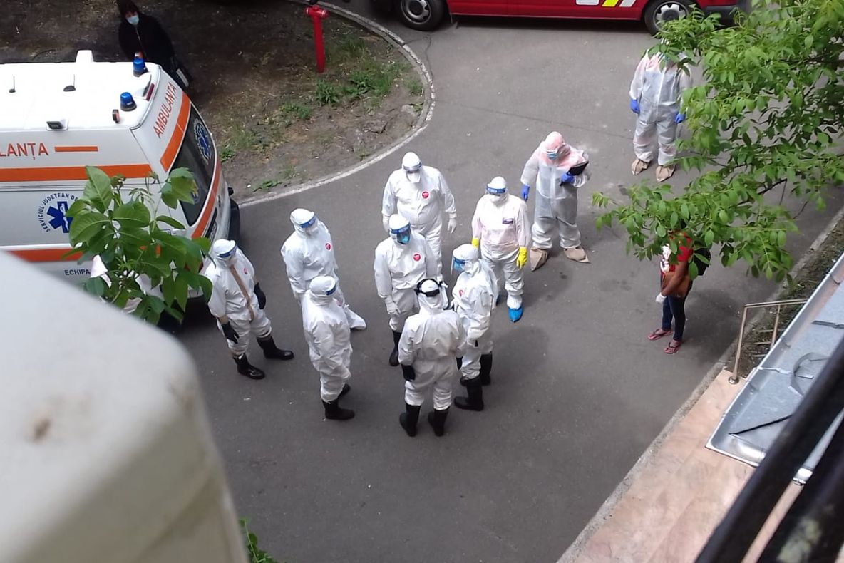 VIDEO Focar de COVID19 printre srilankezii angajați la o fabrică de confecții din Focșani