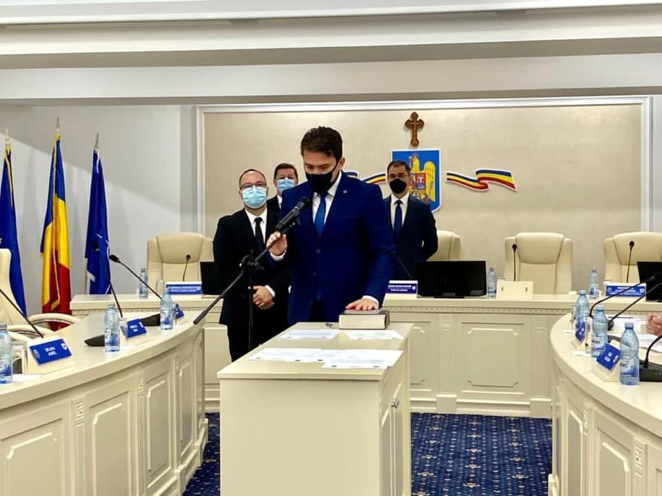 ULTIMA ORĂ Consiliul Local Focșani nu s-a putut constitui astăzi, pentru că USR și PSD au boicotat ședința