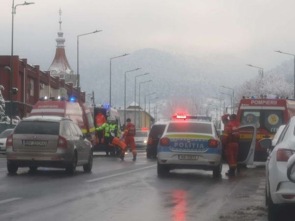 ULTIMA ORĂ O șoferiță de 19 ani s-a răsturnat cu mașina la Biliești