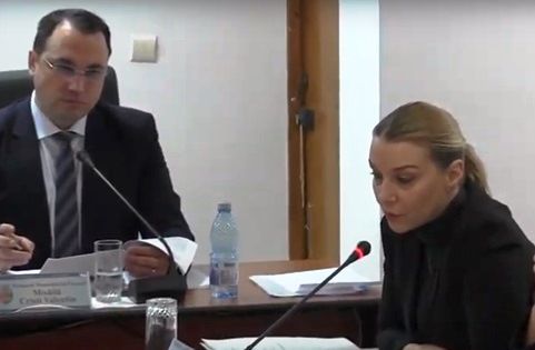 AUDIO Limbaj suburban al primarului Focșaniului la adresa unei viceprimărițe: Nesimțito! Ieși afară!