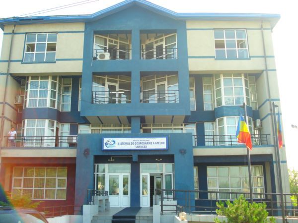 Sindicalistul șef de la SGA Vrancea - suspectat de luare de mită în dosarul furtului utilajelor din UE