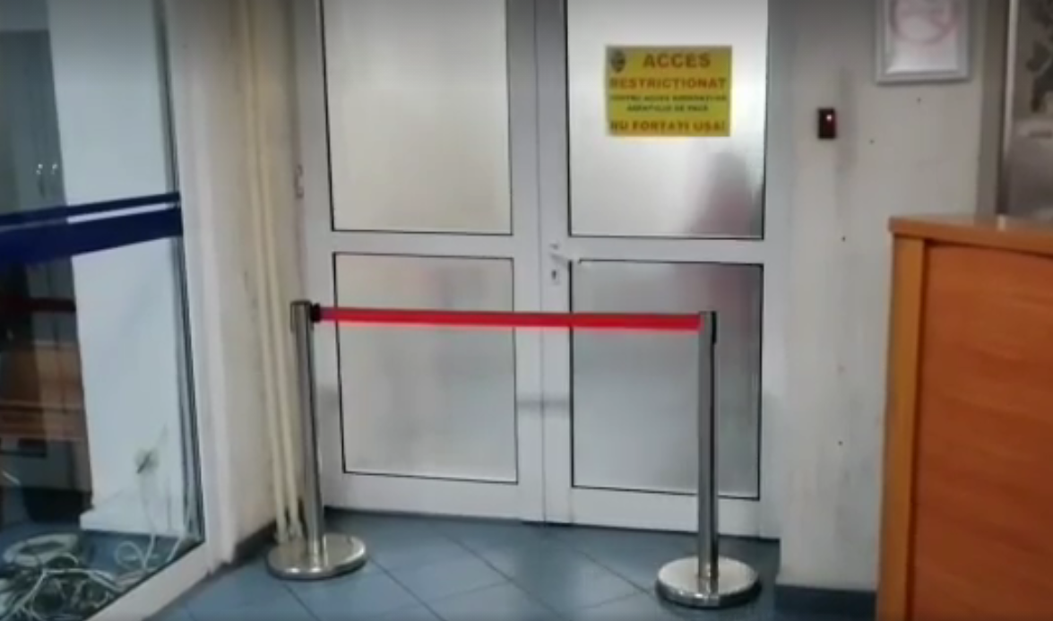 VIDEO Primarul Focșaniului a închis Primăria