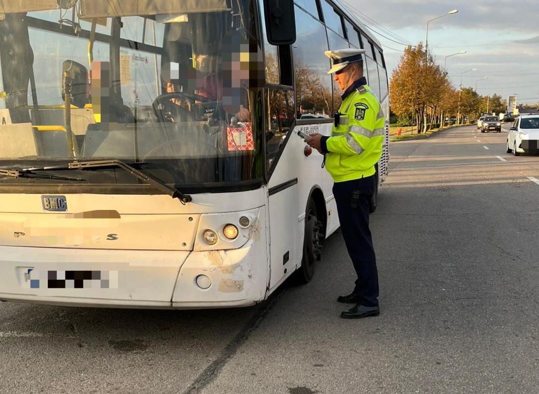 Focșani - șofer de autobuz pe transport public, prins drogat la volan