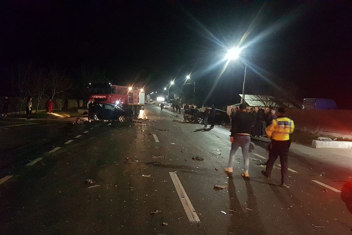 ULTIMA ORĂ Accident grav la Urechești, pe E85. Trafic oprit după ce 3 mașini s-au ciocnit