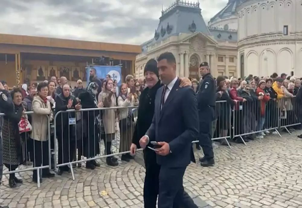 GEORGE SIMION: DRUMURILE POLITICE CU BECALI NU SE VOR MAI INTERSECTA. ACUZAȚII GRAVE LA ADRESA LUI VIROEL HREBENCIUC