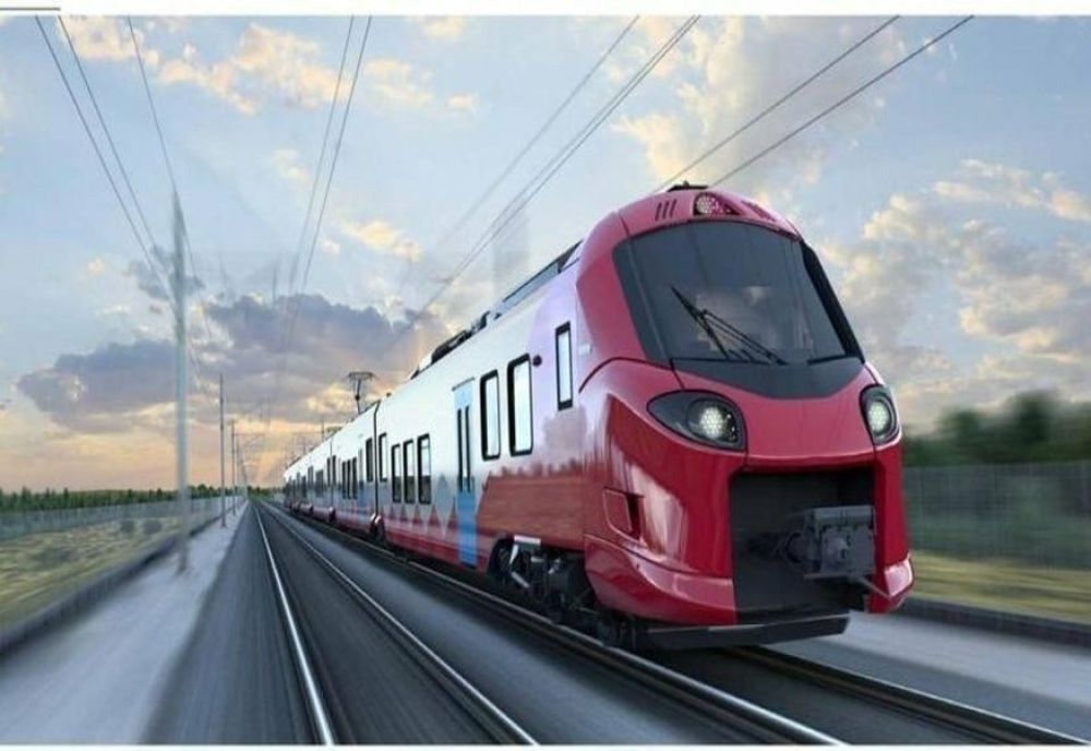 PRIMUL TREN ELECTRIC NOU ÎN ROMÂNIA, DEFECTAT DUPĂ O ZI