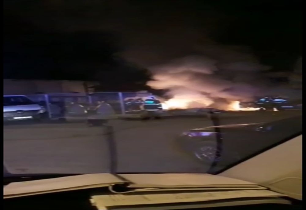 Șoferul care a zburat cu mașina peste un sens giratoriu în Oradea avea criză de glicemie. Bărbatul a ajuns la spital cu multiple fracturi