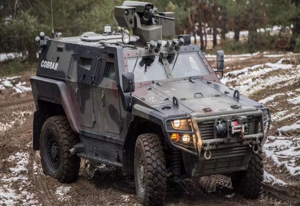 Turcii dați în judecată de Romtehnica, pentru că nu au livrat transportoare blindate, cumpără Automecanica Mediaș