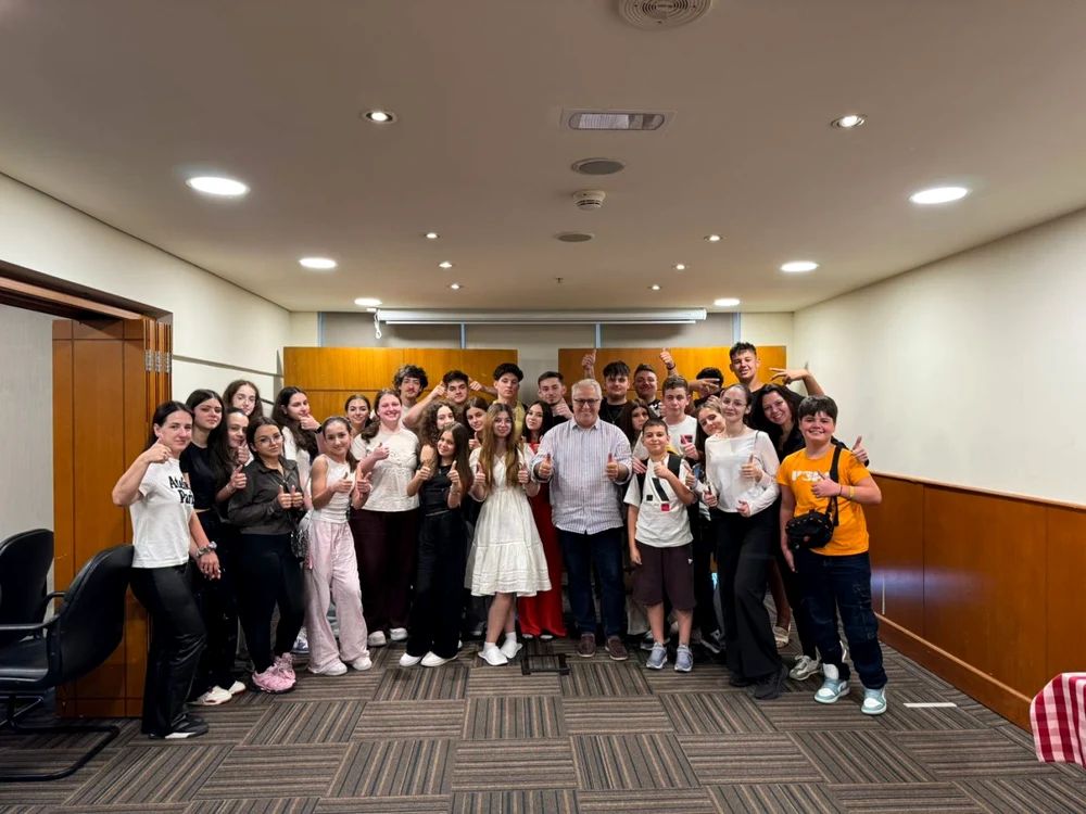 „Suntem bine!” Mesajul celor 28 de elevi români rămași în Dubai, după ce zborurile au fost suspendate din cauza conflictului regional.