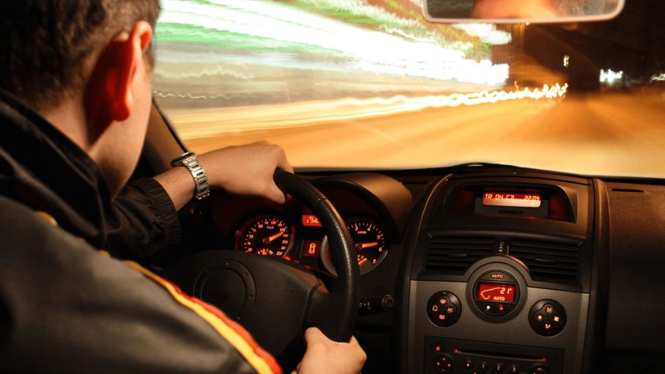 Reținut de polițiști după ce a gonit cu peste 160 km/oră în Urechești