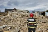 Explozie devastatoare în Vrancea, după deflagrația unei butelii GPL. Un bărbat a suferit arsuri grave